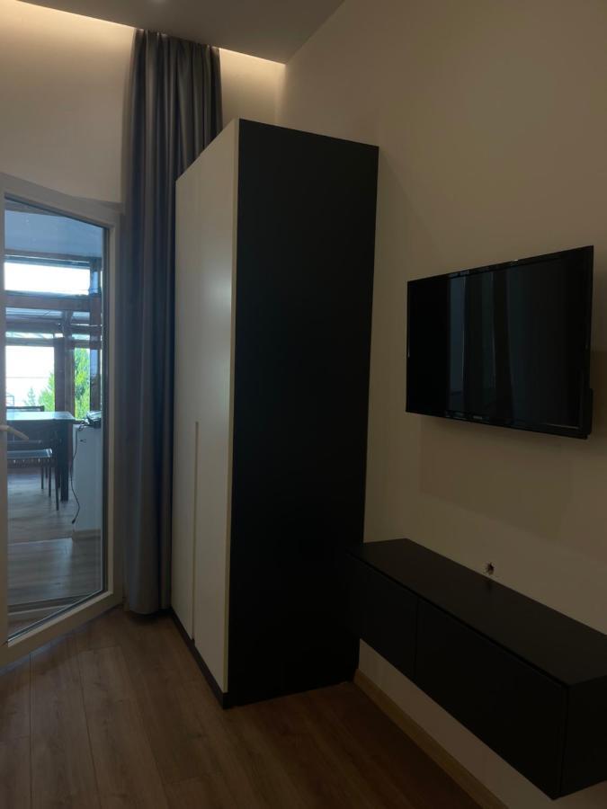 Ladi 4* Tirana